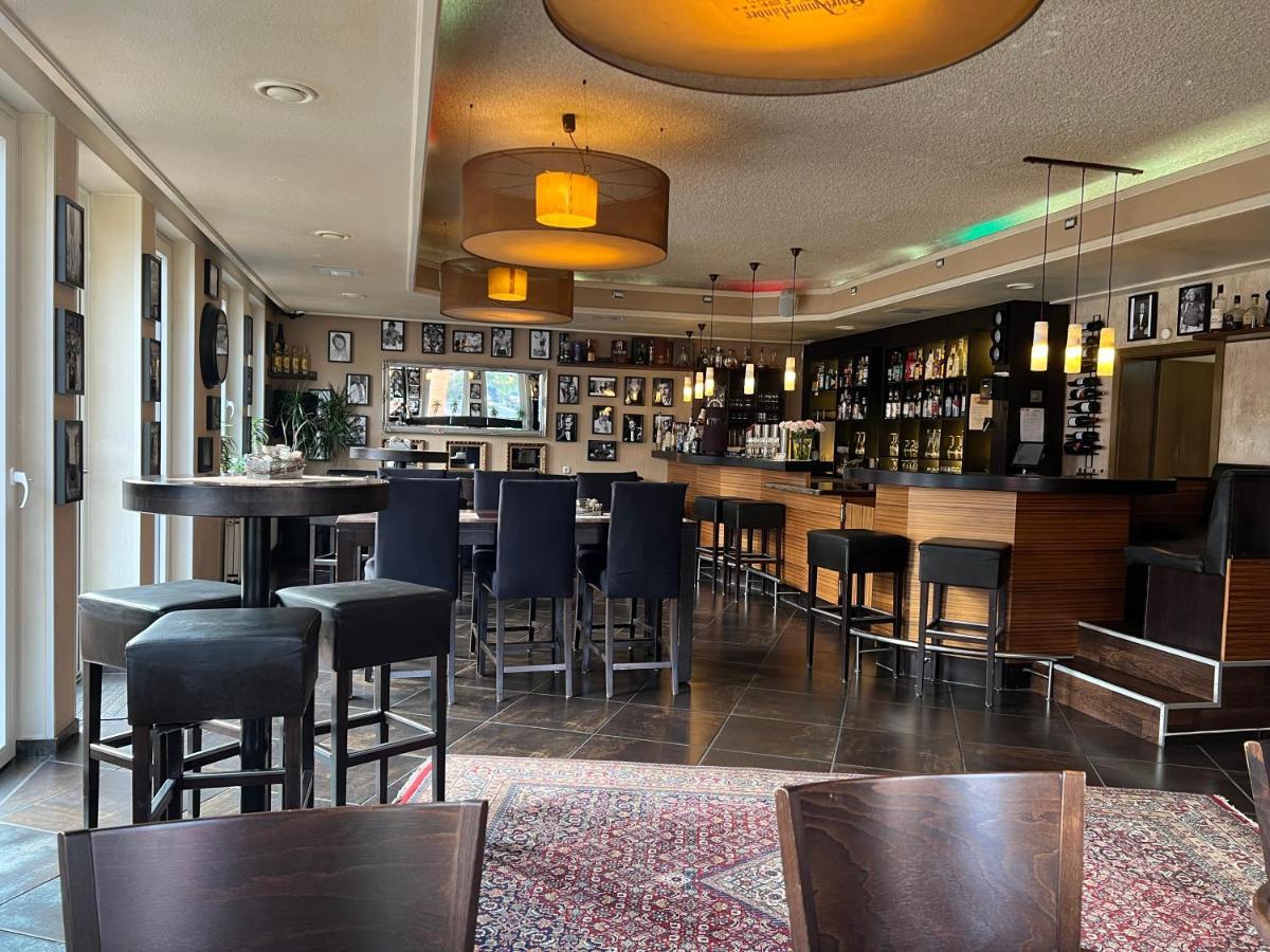Hotel Ammerlaender Hof Вестерщеде Екстериор снимка