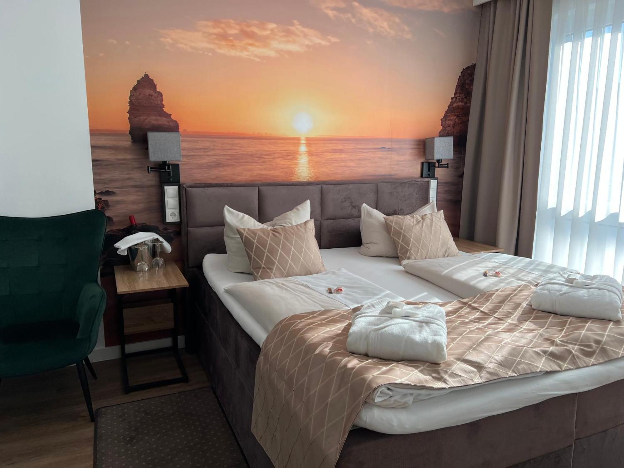 Hotel Ammerlaender Hof Вестерщеде Екстериор снимка