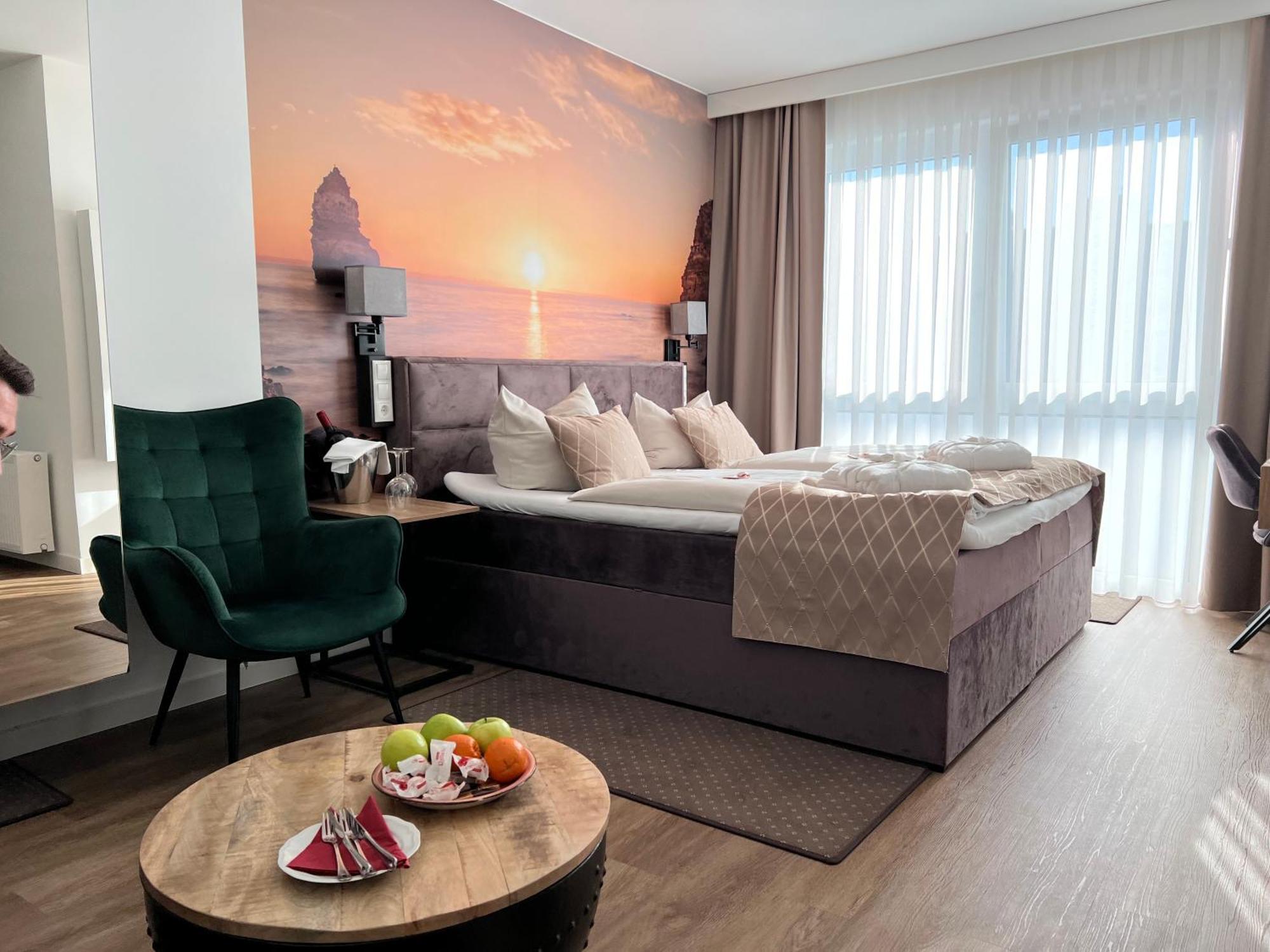Hotel Ammerlaender Hof Вестерщеде Екстериор снимка