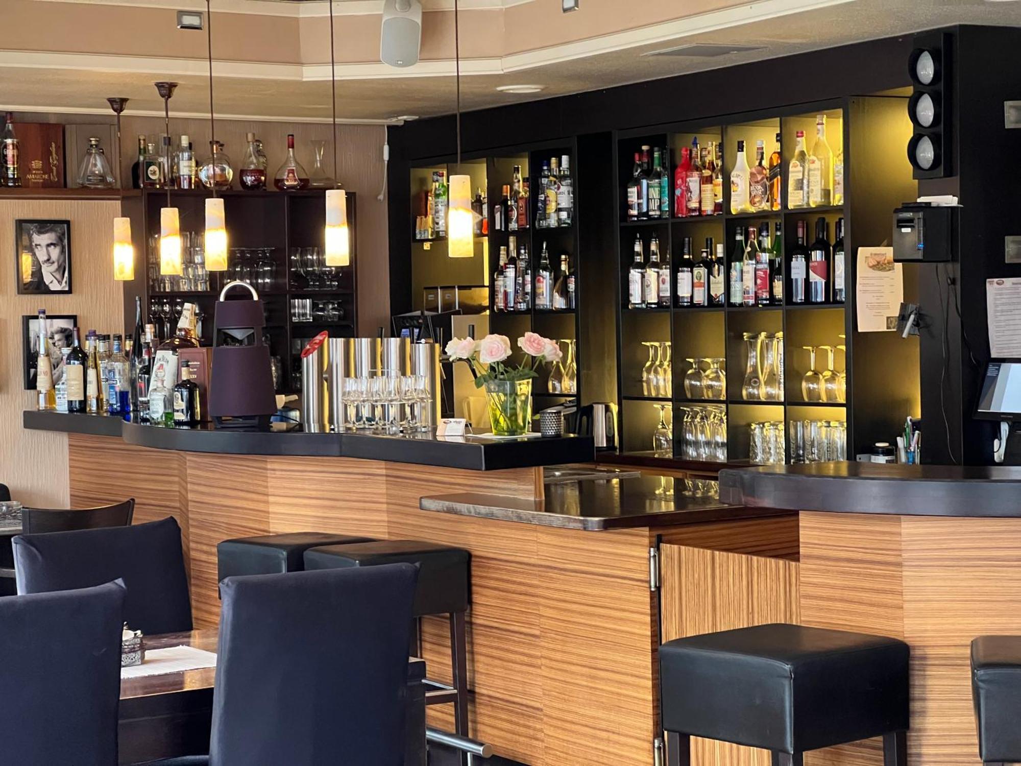 Hotel Ammerlaender Hof Вестерщеде Екстериор снимка