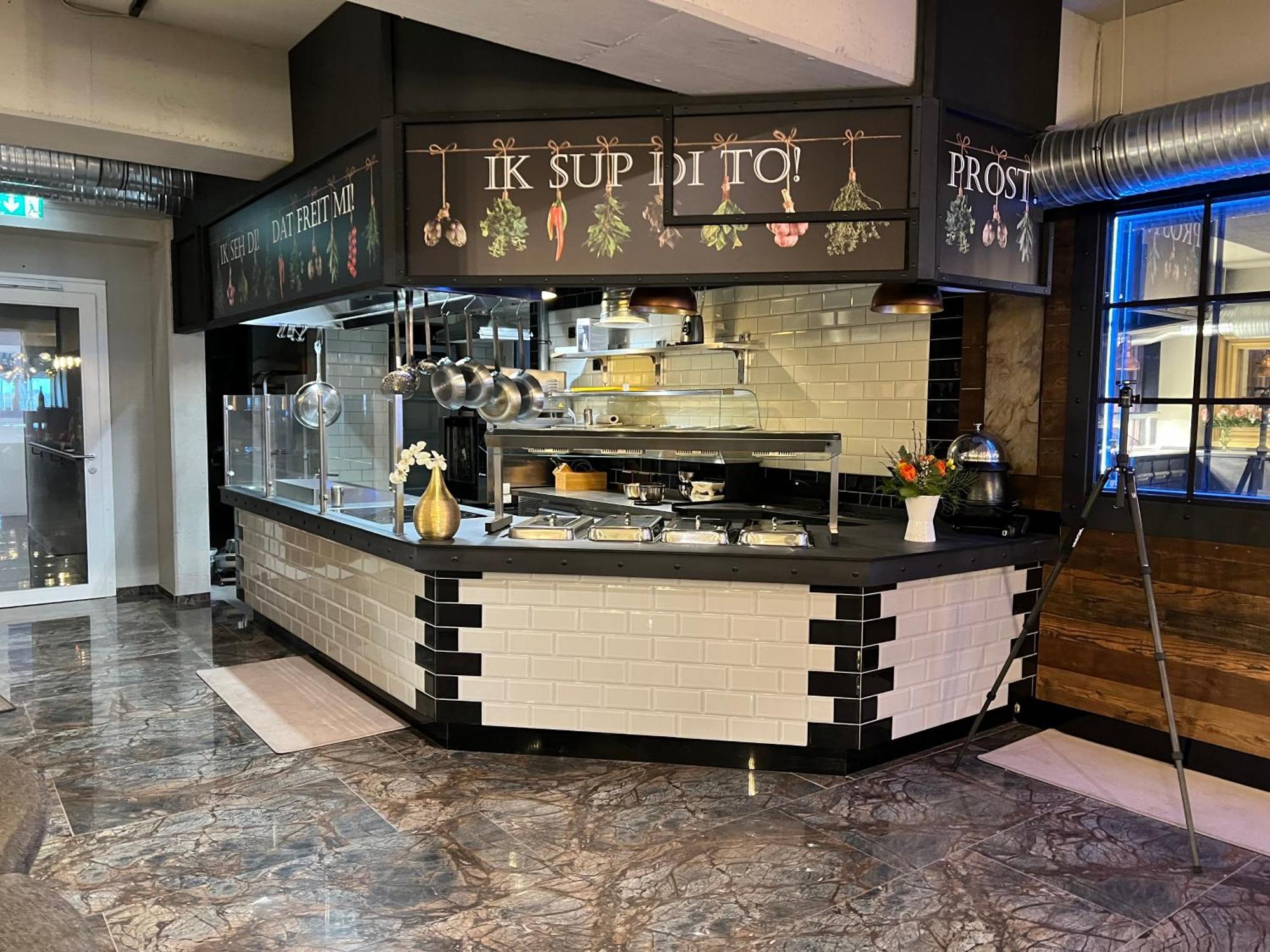 Hotel Ammerlaender Hof Вестерщеде Екстериор снимка